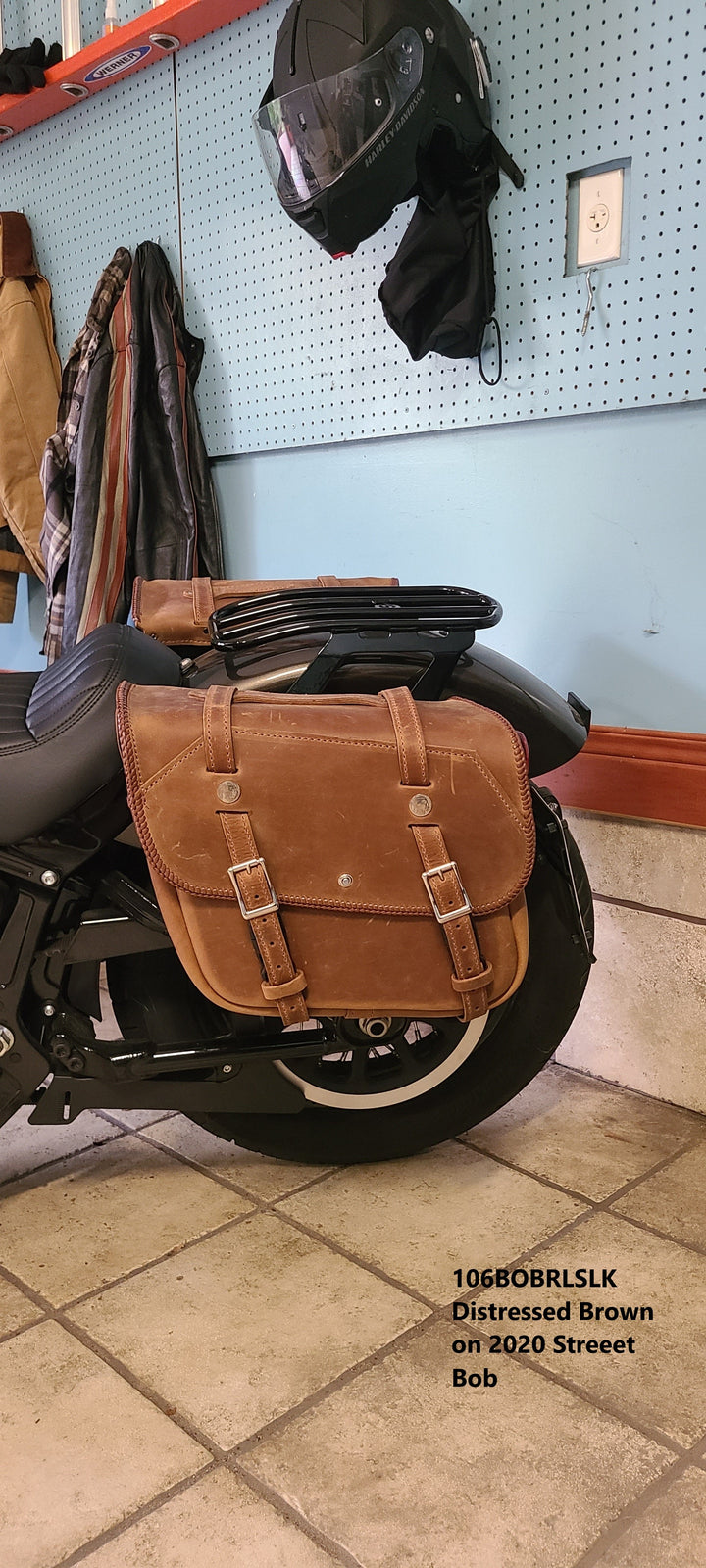 106 Retro Slight Angle Leather Saddlebags