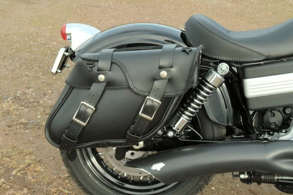 128 Deluxe Wide Angle Leather Saddlebags