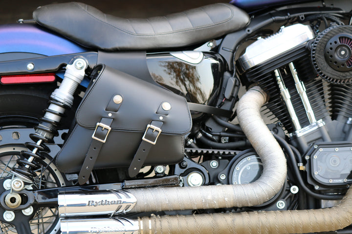 310T Small Sportster Leather Throw Over Bag 310T Small Sportster Leather Throw Over Bag